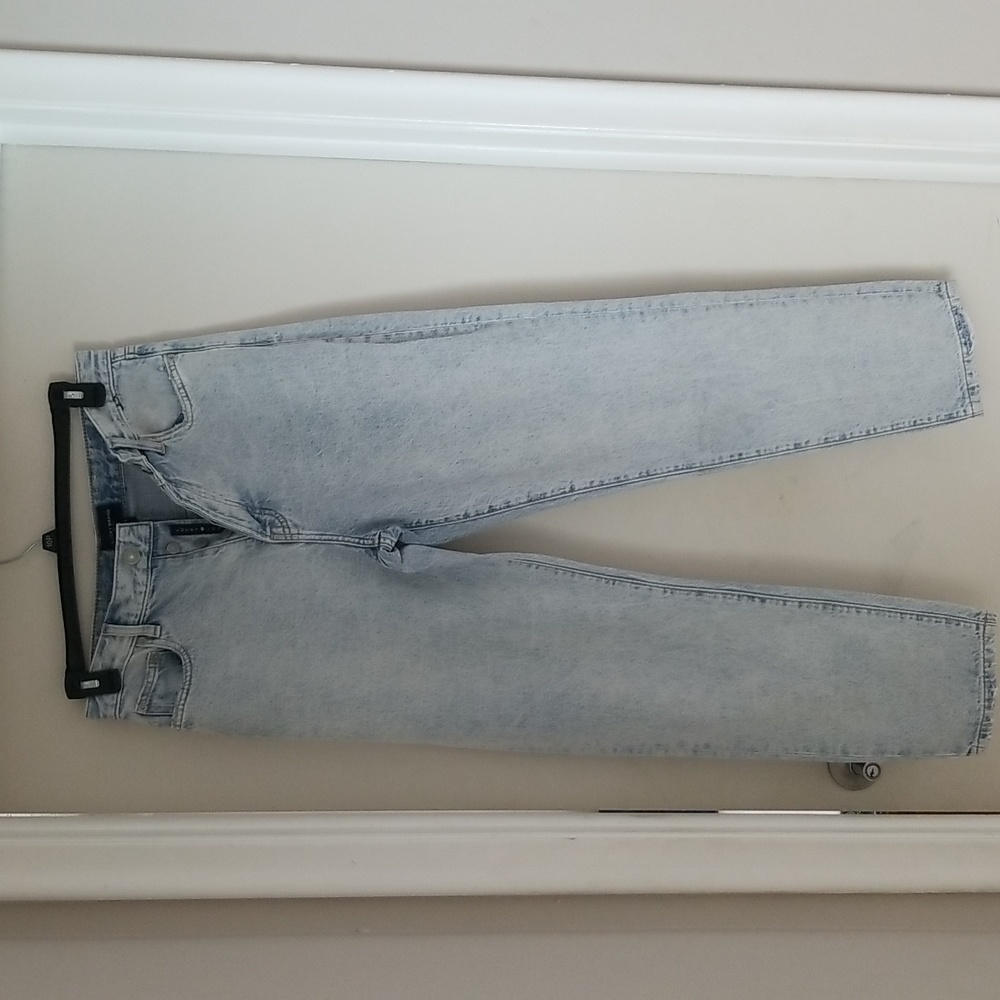 Lucky Brand Drew Mom High Rise Taper Jeans, Size 8/29R.